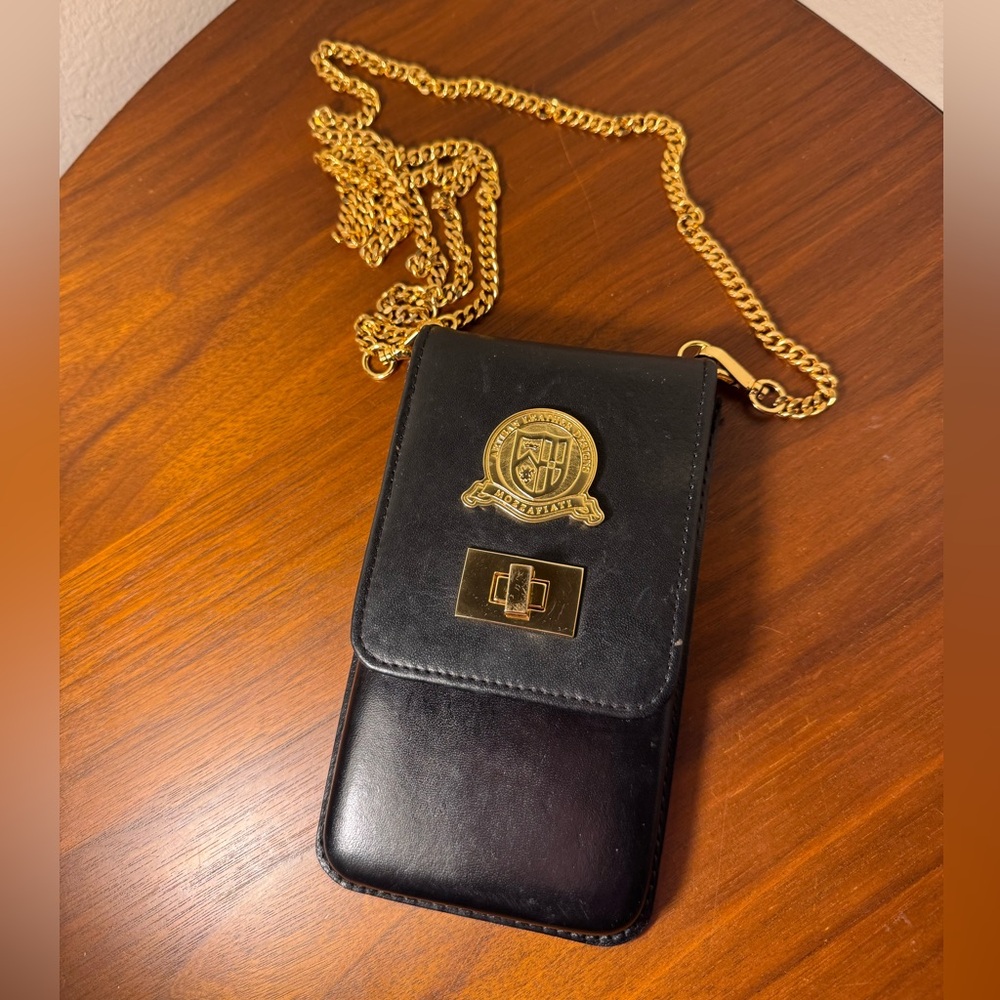 Mozzafiati Artisan Leather Designs Enero 2020 Leather Chain Phone Holder